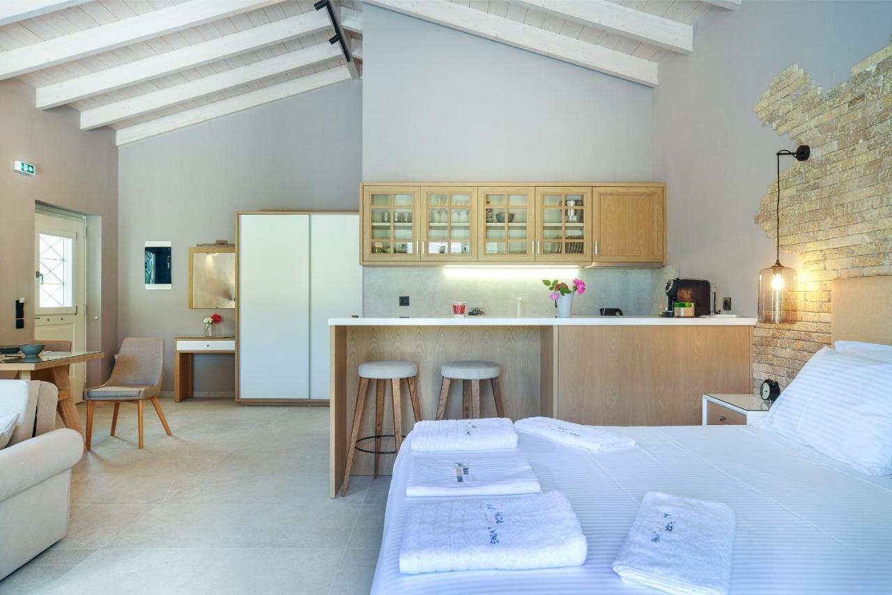 Paxos Luxury Living Junior Suites 가이오스 외부 사진
