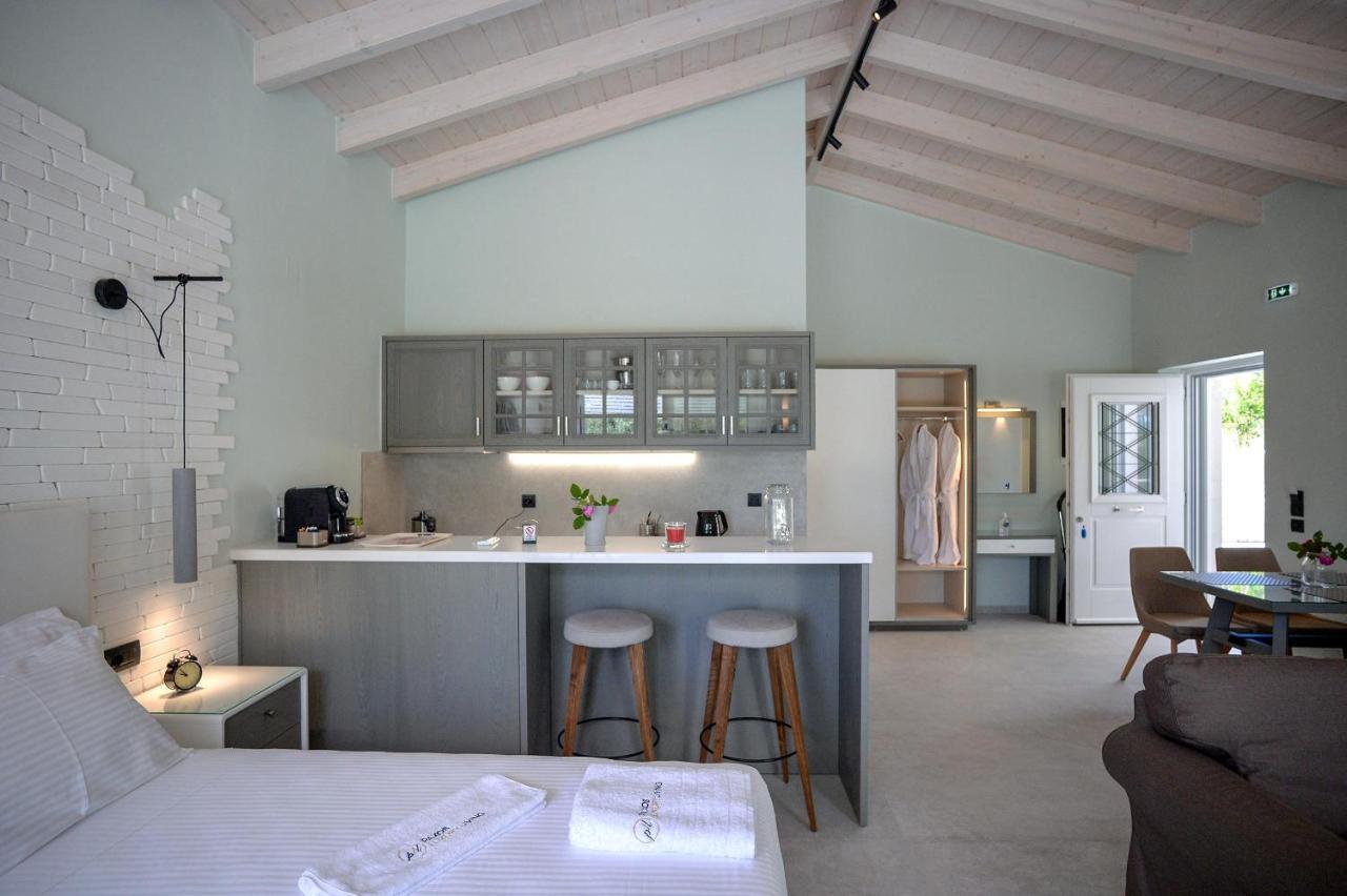 Paxos Luxury Living Junior Suites 가이오스 외부 사진