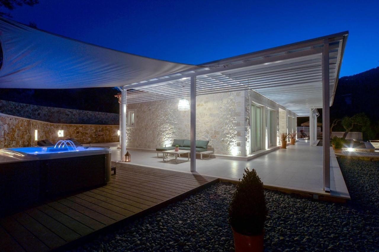 Paxos Luxury Living Junior Suites 가이오스 외부 사진